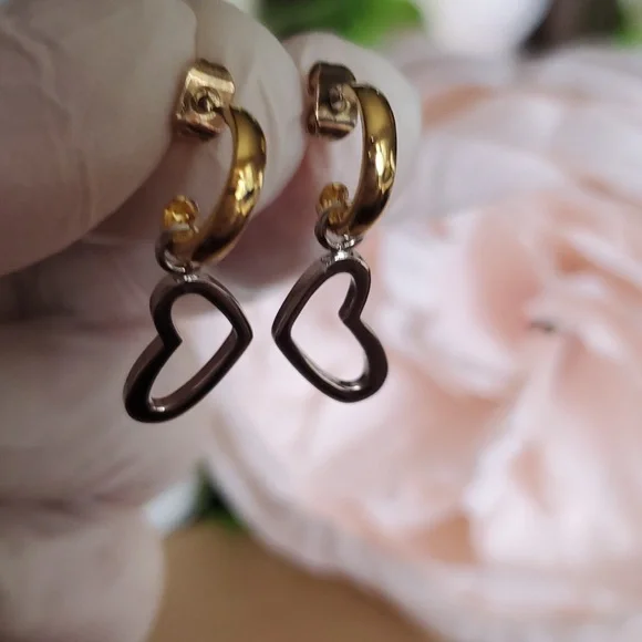 Floating Hearts Earrings - Gold/Silver Plated - Picture 3 of 5